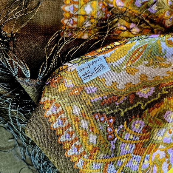 Wool Scarf Russian style by Pavlovo Posad Leopard Creams 🐆 - Picture 11 of 11